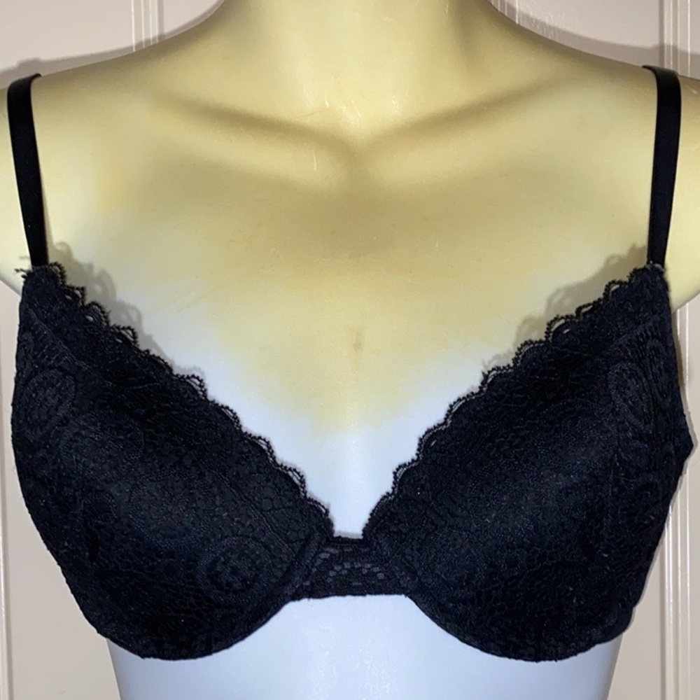 4/$10 item🤑 SO Intimate 34B laced underwire lightly pad crisscross option hook